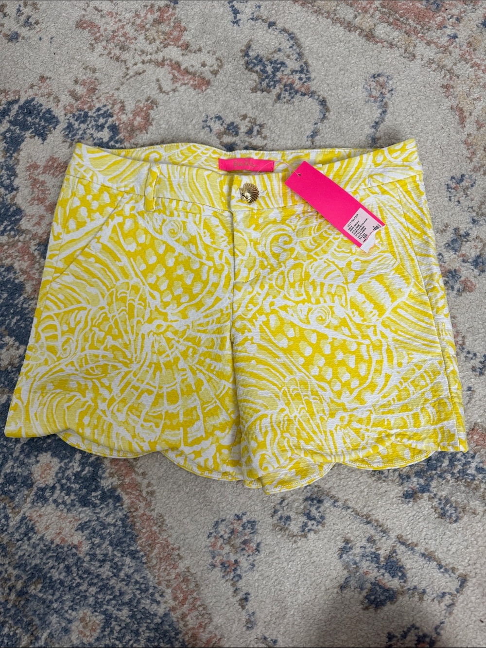 Lilly Pulitzer Yellow and White Scallop Hem Shorts